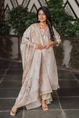 Ivory Grace Embroidered Kurti Set
